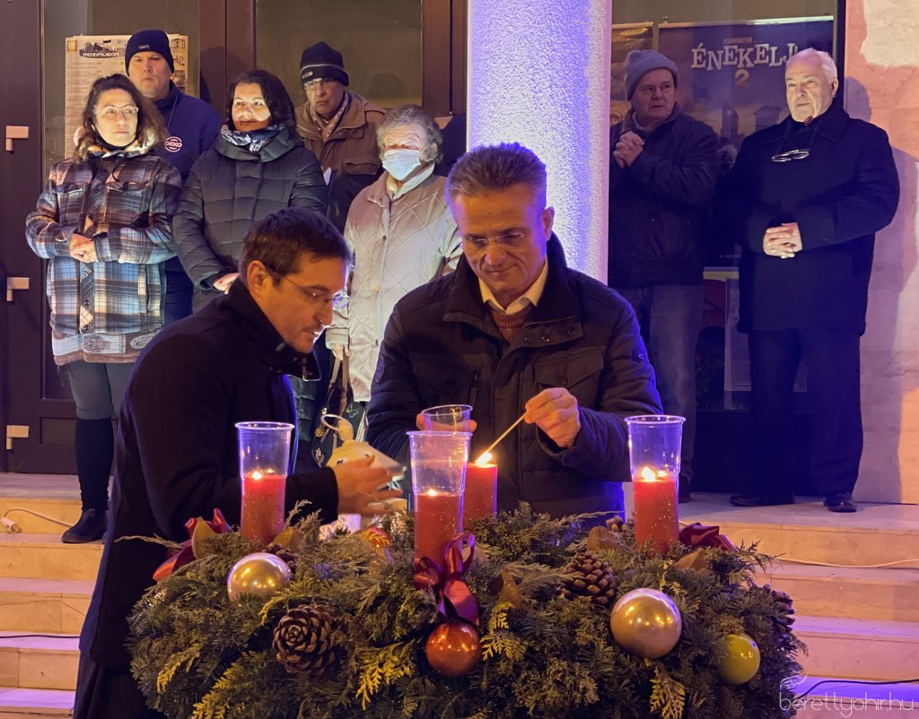 Fellobbant a szeretet lángja 51